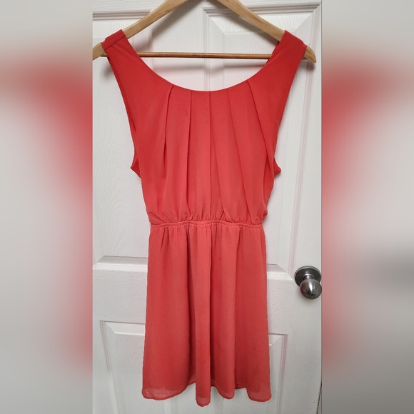 Dress - Picture 2 of 2